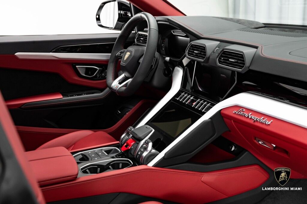 2022 Lamborghini Urus North Miami Beach FL