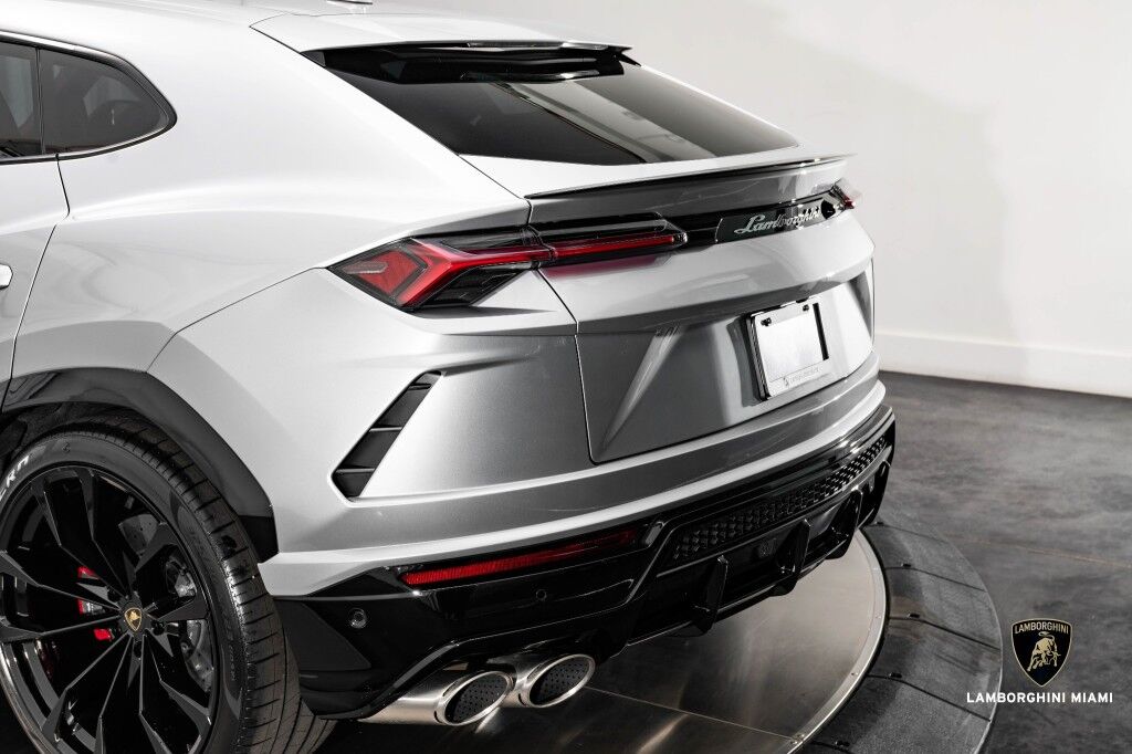 2022 Lamborghini Urus North Miami Beach FL