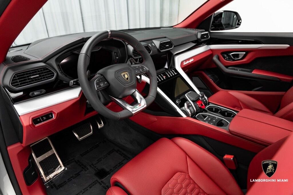 2022 Lamborghini Urus North Miami Beach FL