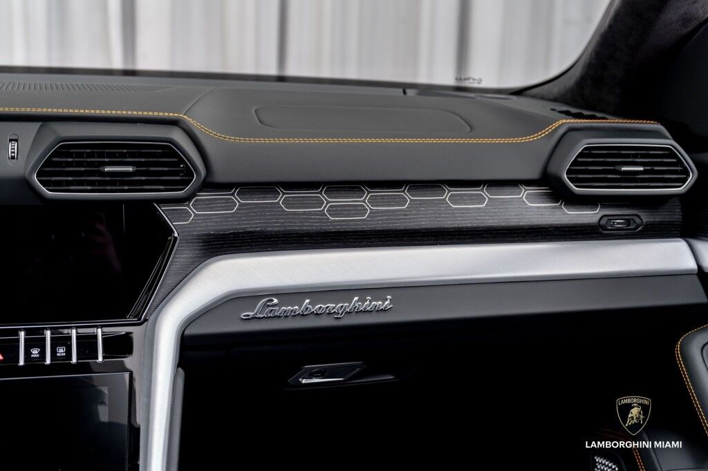 2022 Lamborghini Urus North Miami Beach FL
