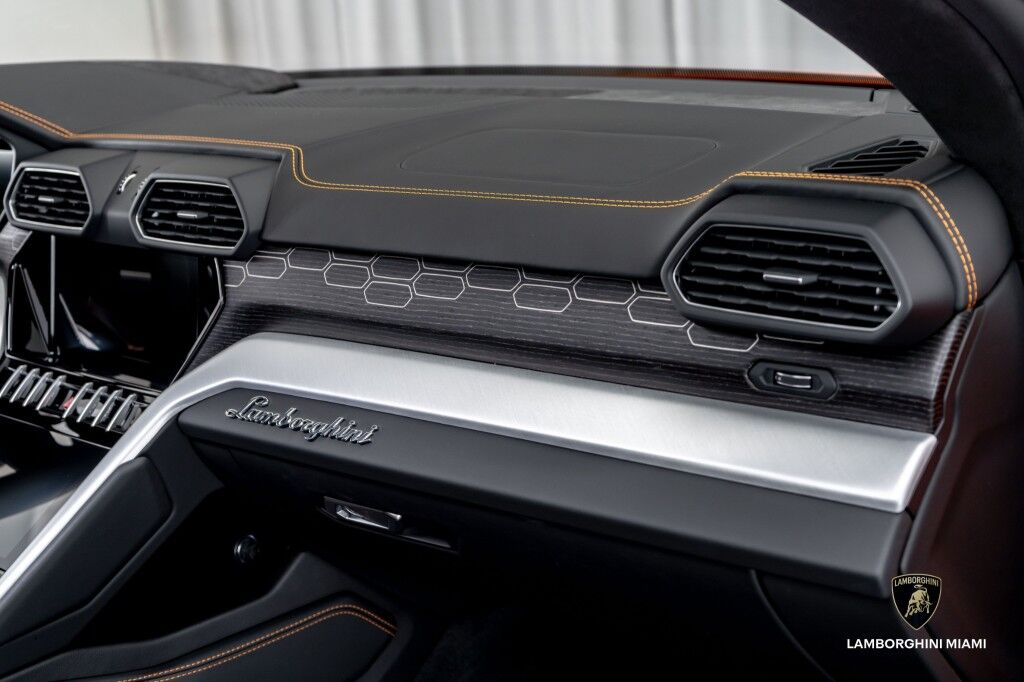 2022 Lamborghini Urus North Miami Beach FL