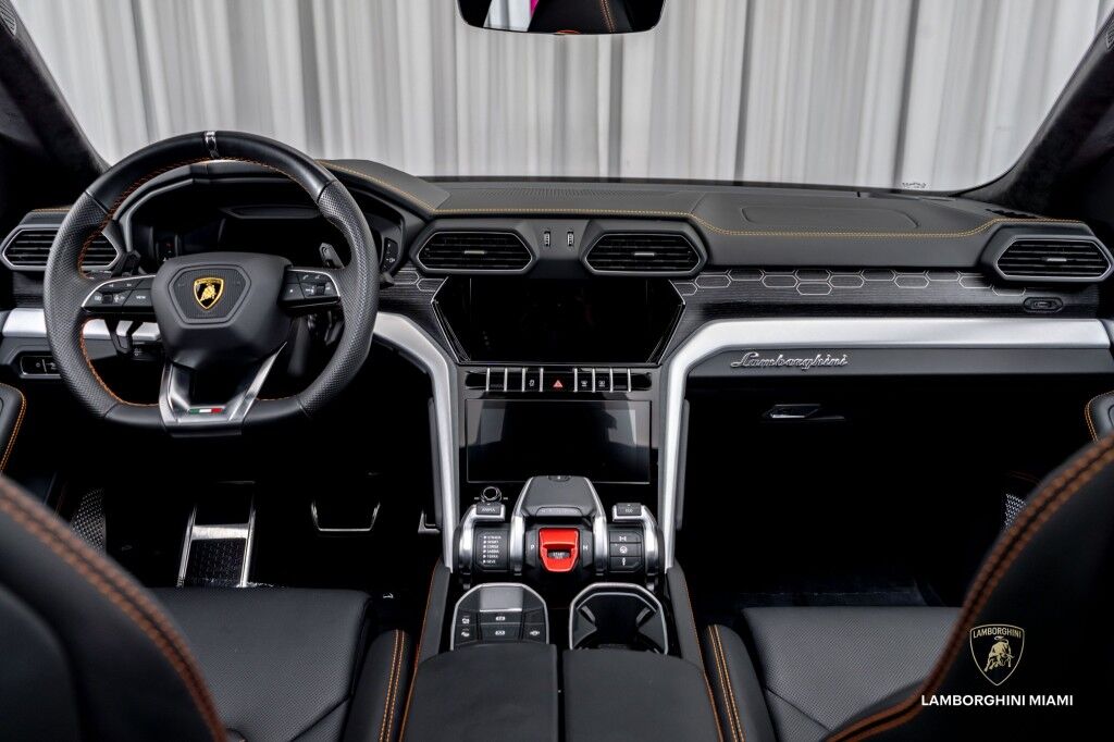 2022 Lamborghini Urus North Miami Beach FL