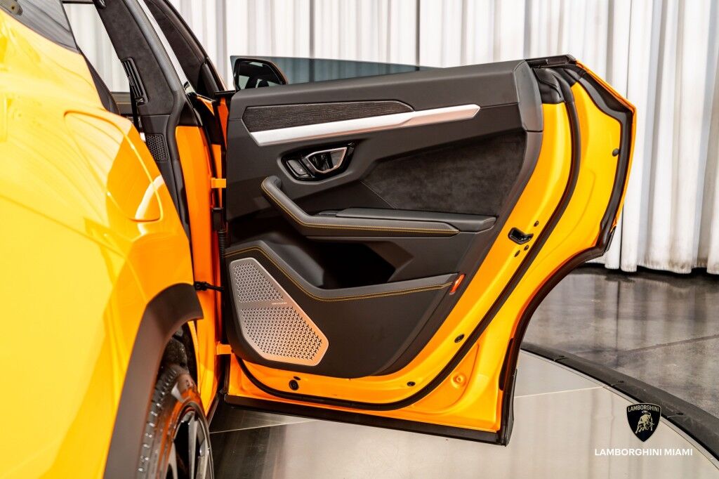 2022 Lamborghini Urus North Miami Beach FL