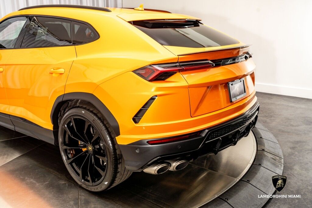 2022 Lamborghini Urus North Miami Beach FL
