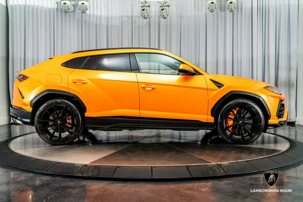 2022 Lamborghini Urus North Miami Beach FL