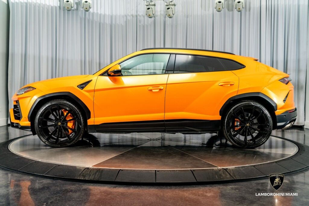 2022 Lamborghini Urus North Miami Beach FL