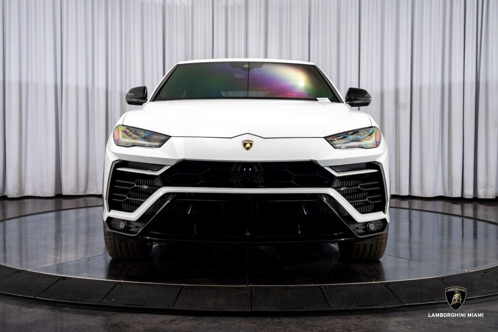 2022 Lamborghini Urus