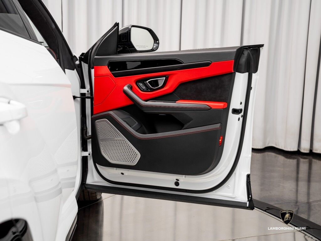 2022 Lamborghini Urus North Miami Beach FL