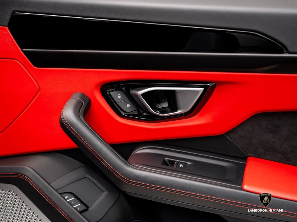2022 Lamborghini Urus North Miami Beach FL