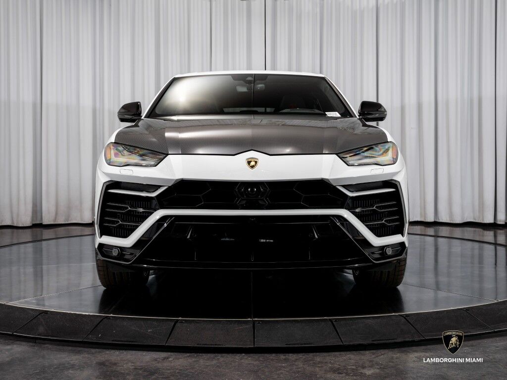 2022 Lamborghini Urus