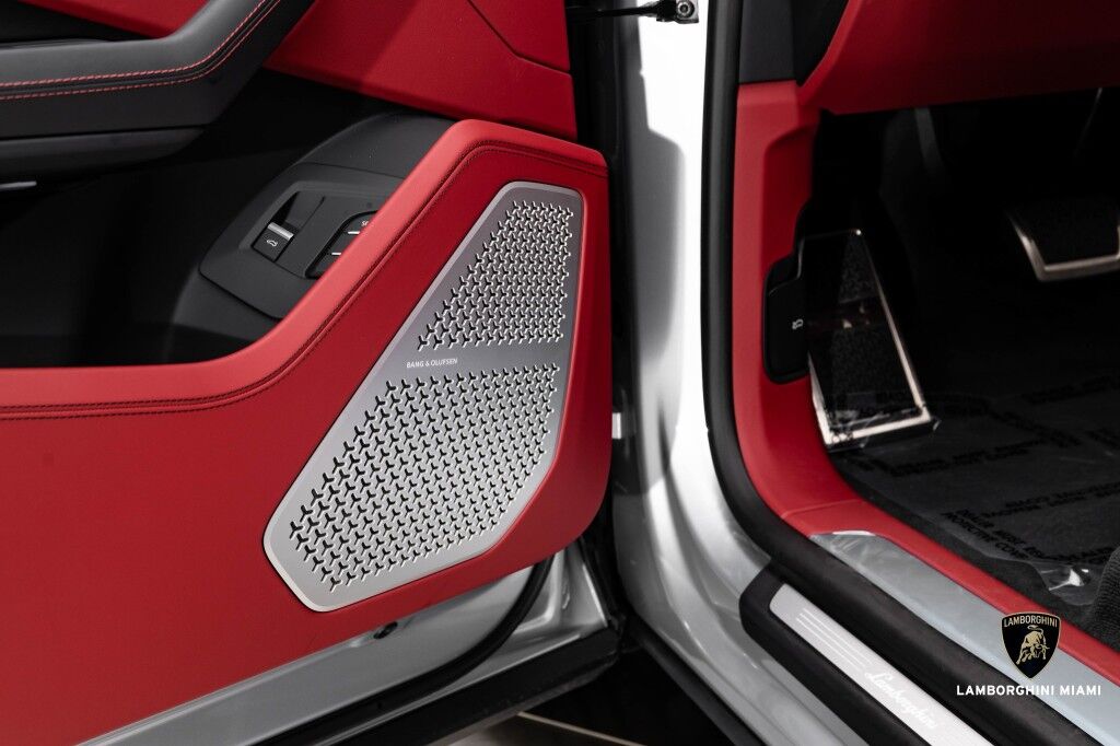 2022 Lamborghini Urus North Miami Beach FL