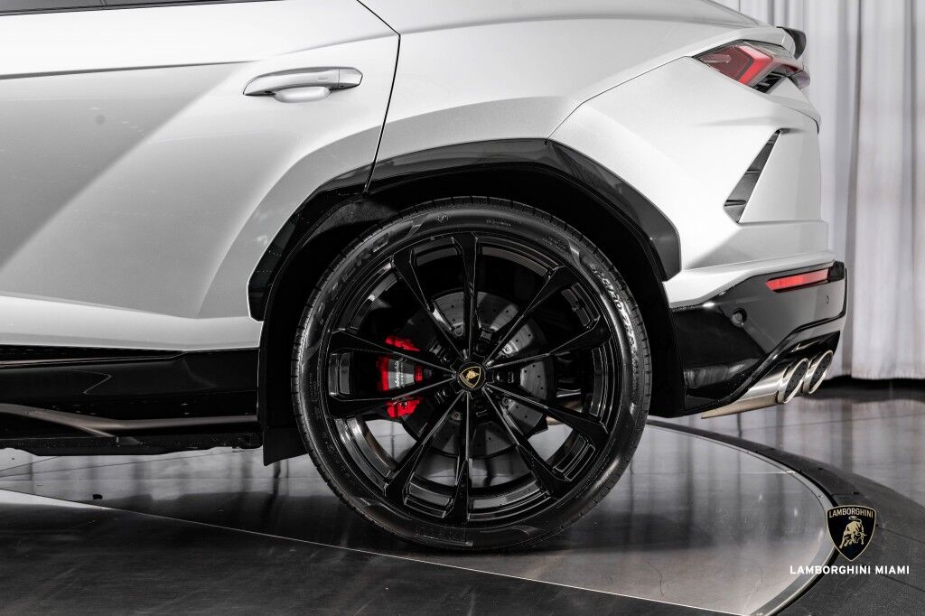 2022 Lamborghini Urus North Miami Beach FL