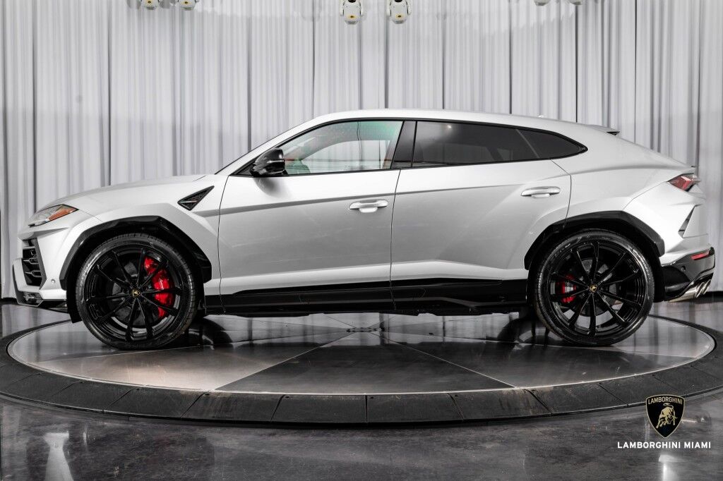 2022 Lamborghini Urus North Miami Beach FL