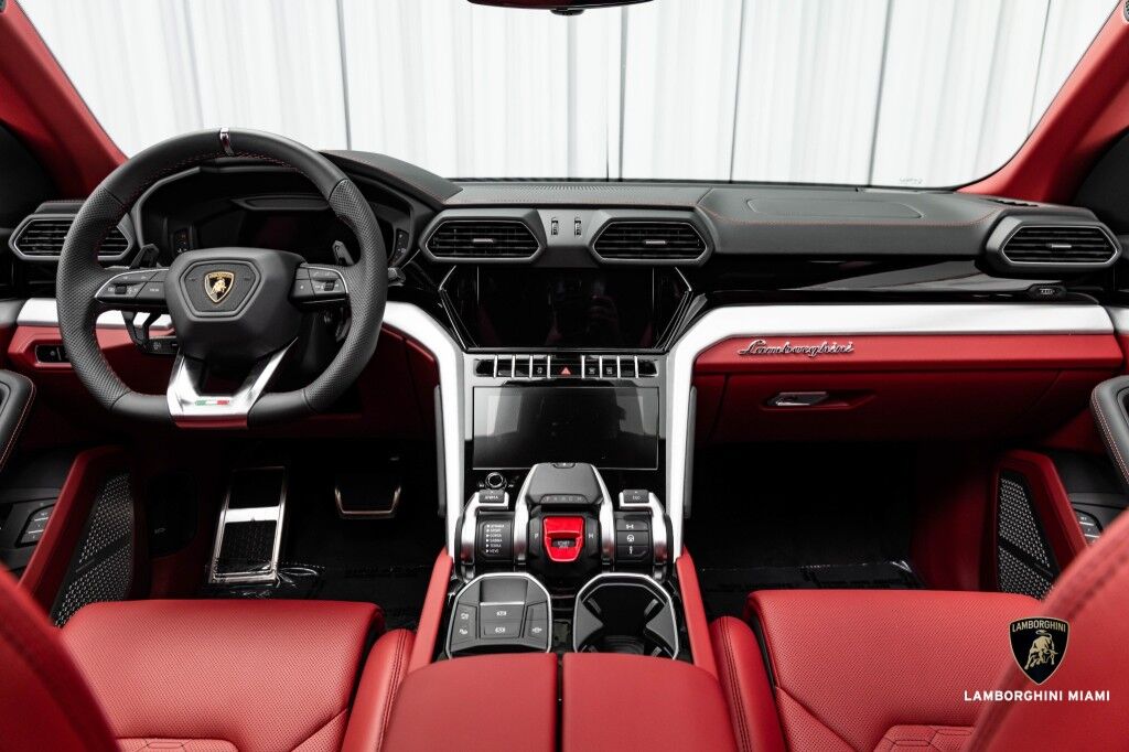 2022 Lamborghini Urus North Miami Beach FL