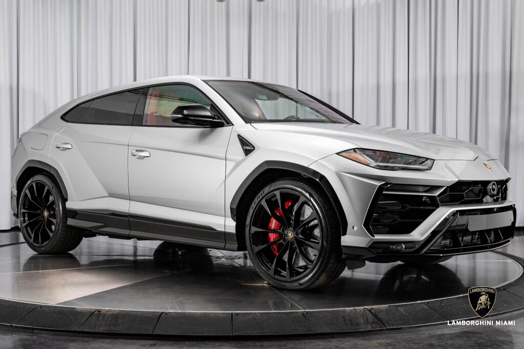 2022 Lamborghini Urus North Miami Beach FL