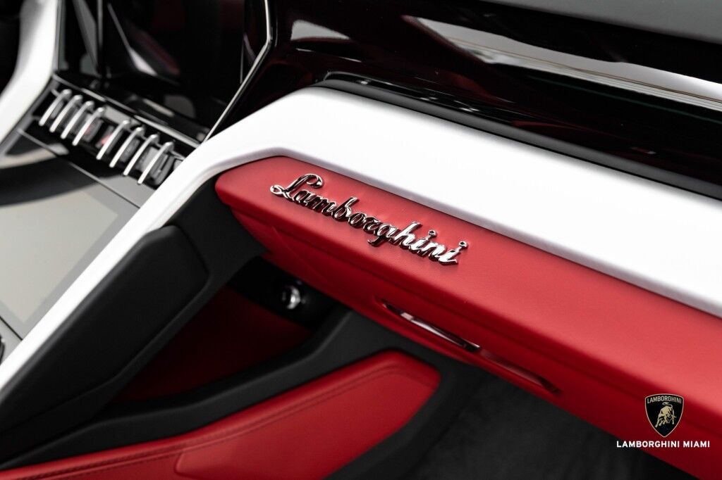 2022 Lamborghini Urus North Miami Beach FL
