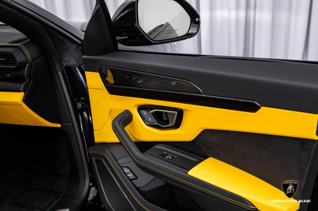 2022 Lamborghini Urus North Miami Beach FL