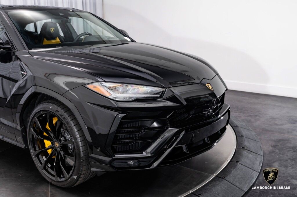 2022 Lamborghini Urus North Miami Beach FL