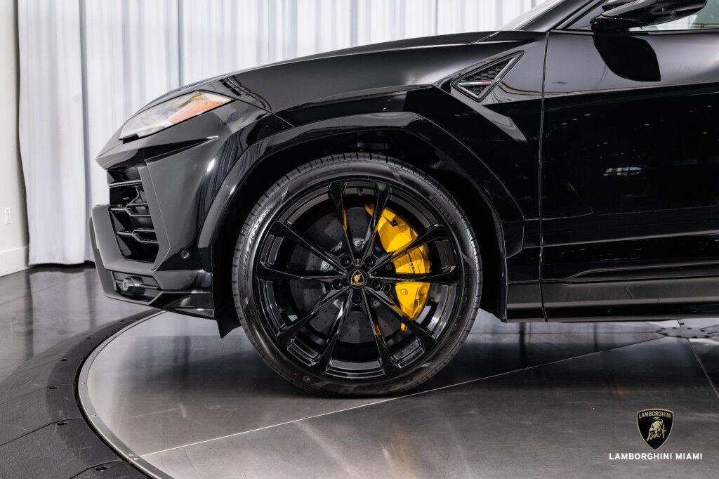 2022 Lamborghini Urus North Miami Beach FL