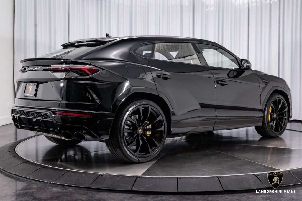 2022 Lamborghini Urus North Miami Beach FL