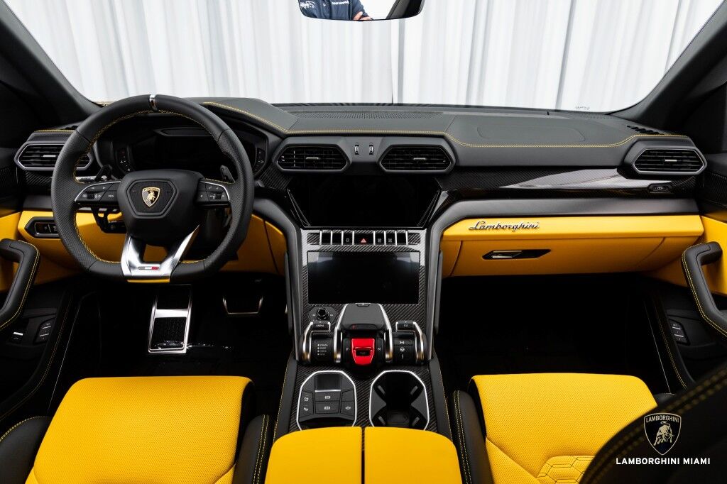 2022 Lamborghini Urus North Miami Beach FL