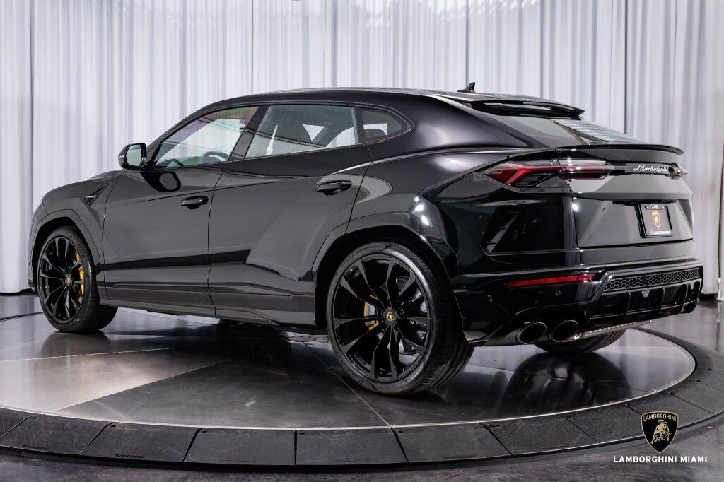 2022 Lamborghini Urus North Miami Beach FL
