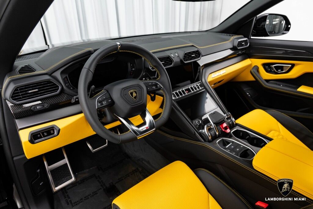 2022 Lamborghini Urus North Miami Beach FL