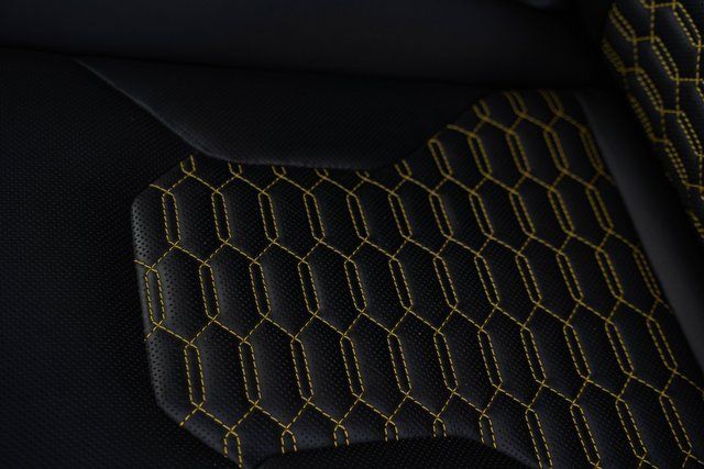 2022 Lamborghini Urus - Photo 26