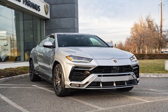 2022 Lamborghini Urus