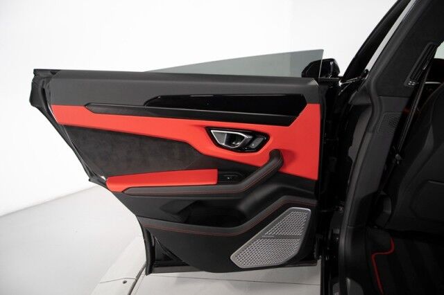 2022 Lamborghini Urus *$45,000 IN OPTIONS* *1-OWNER* *BI-COLOR SPORTIVO INTERIOR* San Diego CA