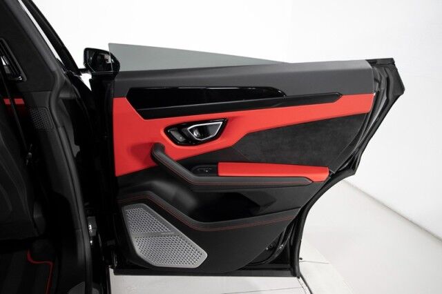 2022 Lamborghini Urus *$45,000 IN OPTIONS* *1-OWNER* *BI-COLOR SPORTIVO INTERIOR* San Diego CA