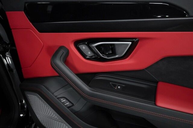 2022 Lamborghini Urus *$45,000 IN OPTIONS* *1-OWNER* *BI-COLOR SPORTIVO INTERIOR* San Diego CA