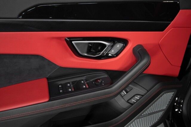 2022 Lamborghini Urus *$45,000 IN OPTIONS* *1-OWNER* *BI-COLOR SPORTIVO INTERIOR* San Diego CA