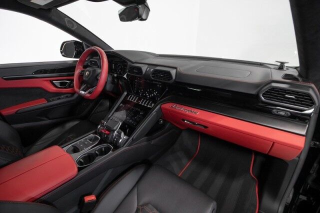 2022 Lamborghini Urus *$45,000 IN OPTIONS* *1-OWNER* *BI-COLOR SPORTIVO INTERIOR* San Diego CA