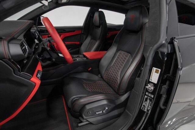 2022 Lamborghini Urus *$45,000 IN OPTIONS* *1-OWNER* *BI-COLOR SPORTIVO INTERIOR* San Diego CA