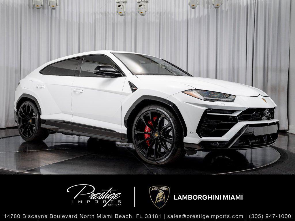 2022 Lamborghini Urus AWD