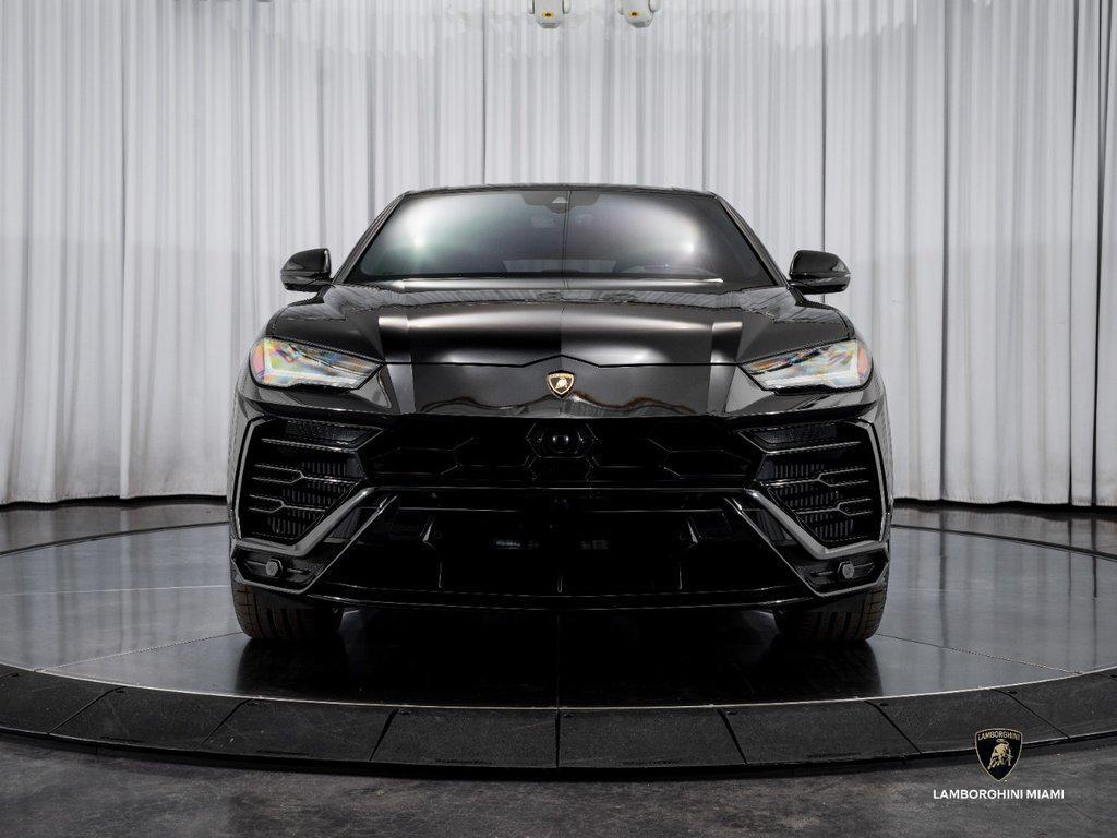 2022 Lamborghini Urus AWD