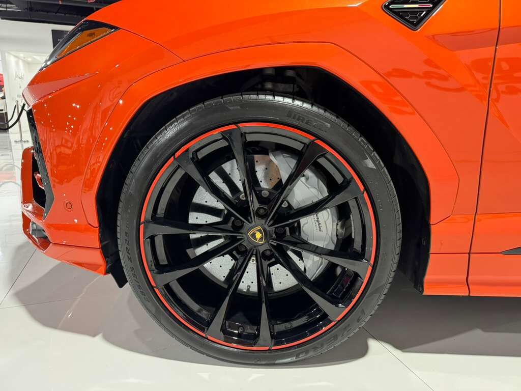 2022 Lamborghini Urus Arancio Argos paint, Ad Personam interior, Bang & Olufsen audio, interior carbon AND MUCH MORE!! Fort Lauderdale FL
