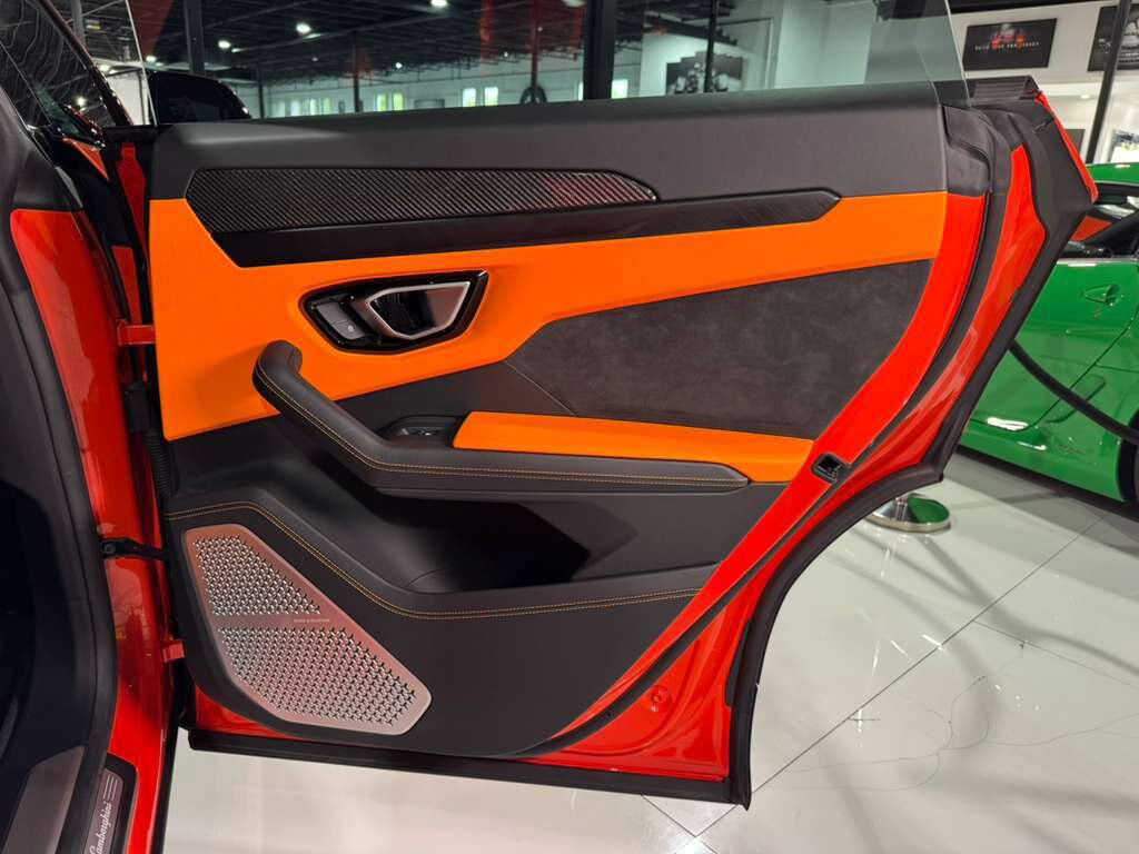 2022 Lamborghini Urus Arancio Argos paint, Ad Personam interior, Bang & Olufsen audio, interior carbon AND MUCH MORE!! Fort Lauderdale FL
