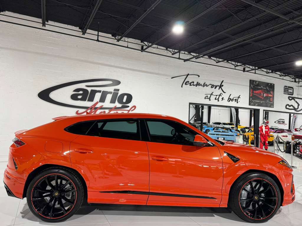 2022 Lamborghini Urus Arancio Argos paint, Ad Personam interior, Bang & Olufsen audio, interior carbon AND MUCH MORE!! Fort Lauderdale FL