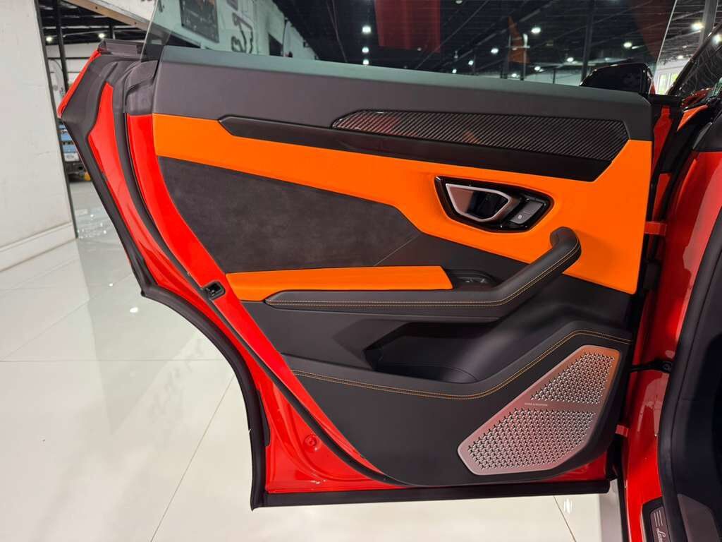 2022 Lamborghini Urus Arancio Argos paint, Ad Personam interior, Bang & Olufsen audio, interior carbon AND MUCH MORE!! Fort Lauderdale FL