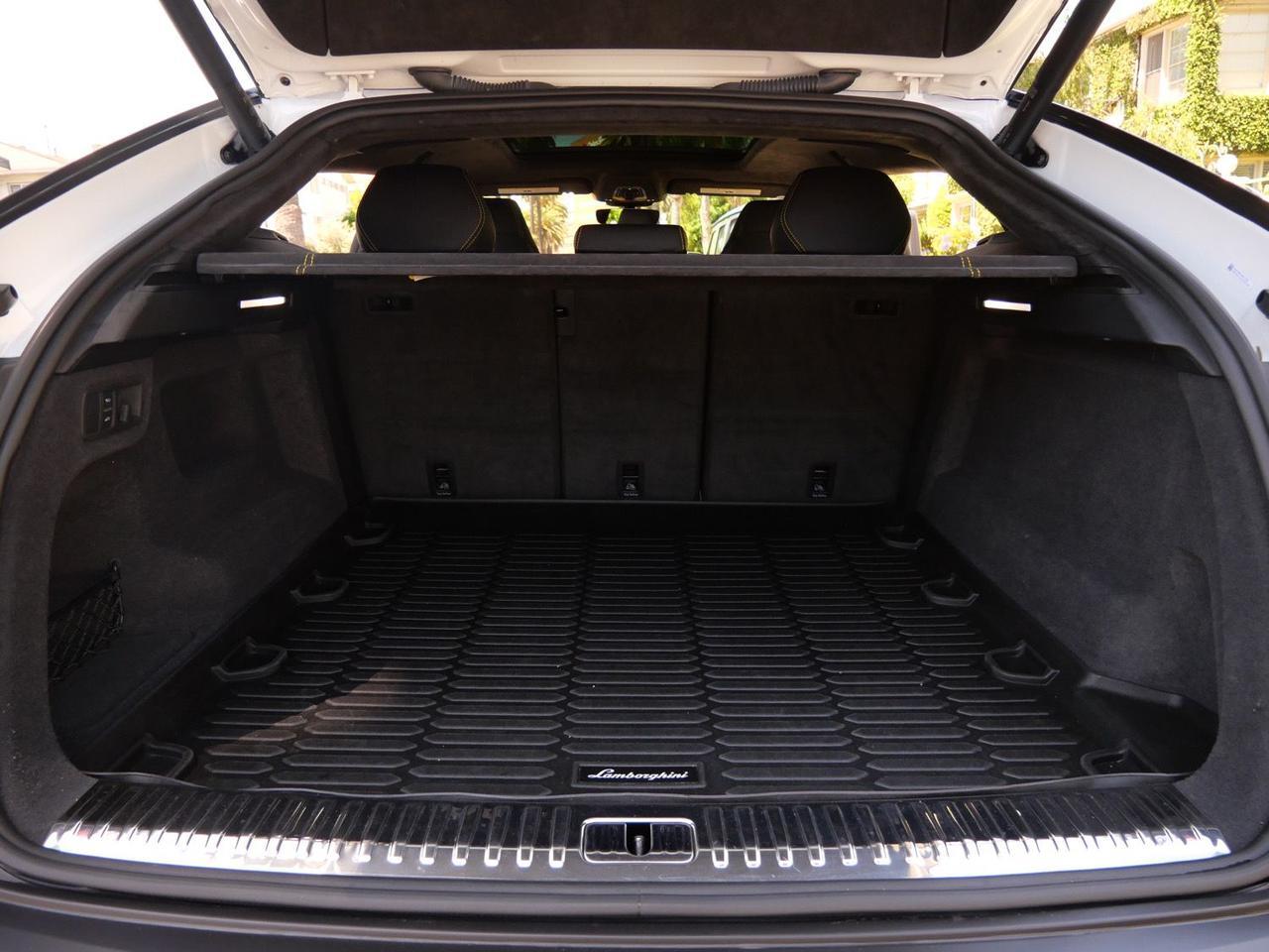 2022 Lamborghini Urus Base Base Lawrence KS