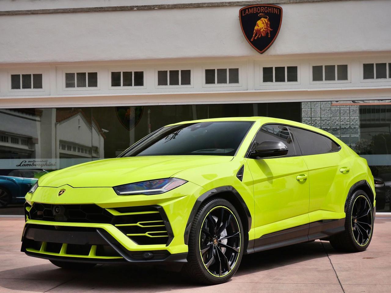 2022 Lamborghini Urus Base Base Lawrence KS