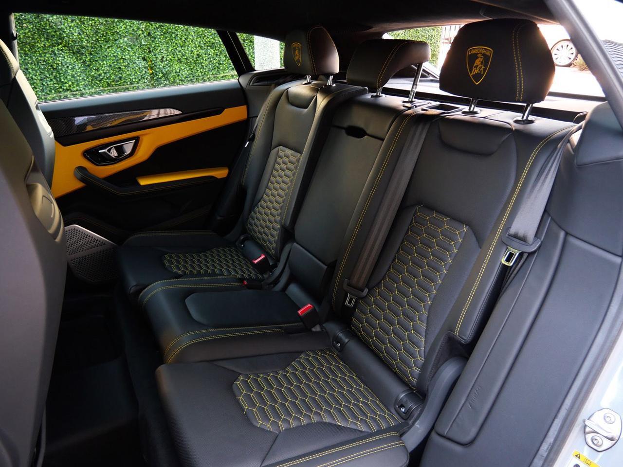 2022 Lamborghini Urus Base Base Lawrence KS