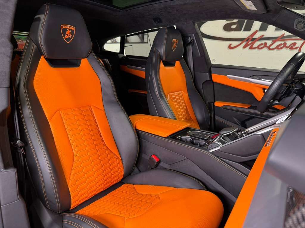 2022 Lamborghini Urus Blu Astraeus Matt paint, Arancio Atlas calipers,Ad Personam interior, Bang & Olufsen system & MORE!! Fort Lauderdale FL