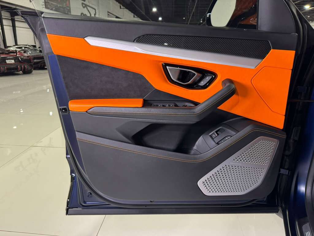2022 Lamborghini Urus Blu Astraeus Matt paint, Arancio Atlas calipers,Ad Personam interior, Bang & Olufsen system & MORE!! Fort Lauderdale FL