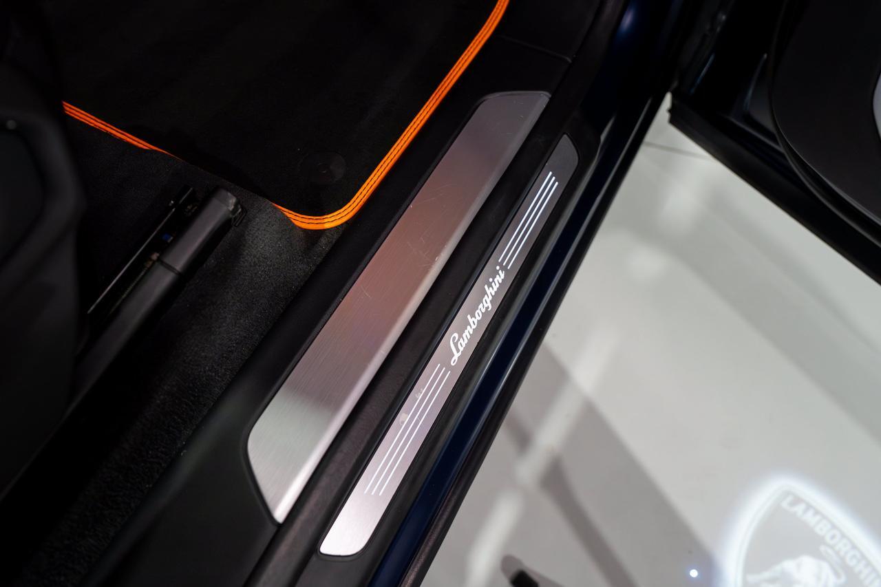 2022 Lamborghini Urus Blu Astraeus Matt paint, Arancio calipers,Ad Personam interior, Bang & Olufsen system & MORE!! Fort Lauderdale FL