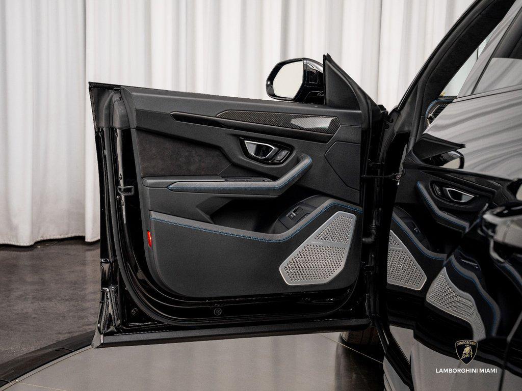 2022 Lamborghini Urus Graphite Capsule AWD North Miami Beach FL