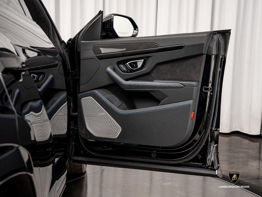 2022 Lamborghini Urus Graphite Capsule AWD North Miami Beach FL
