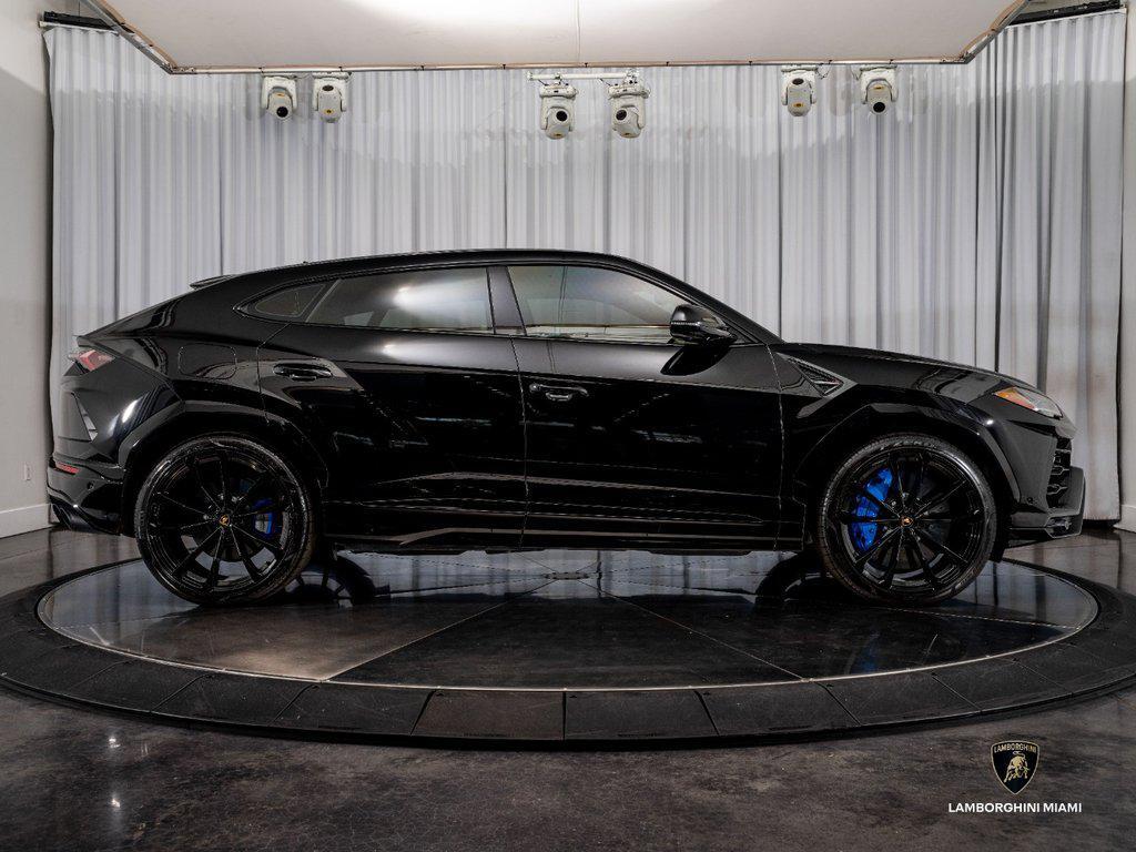2022 Lamborghini Urus Graphite Capsule AWD North Miami Beach FL